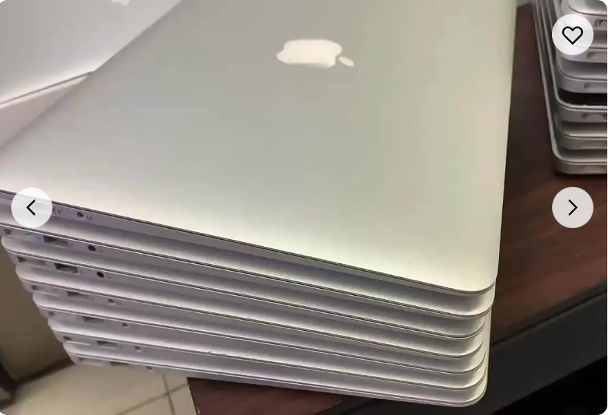 Apple laptop