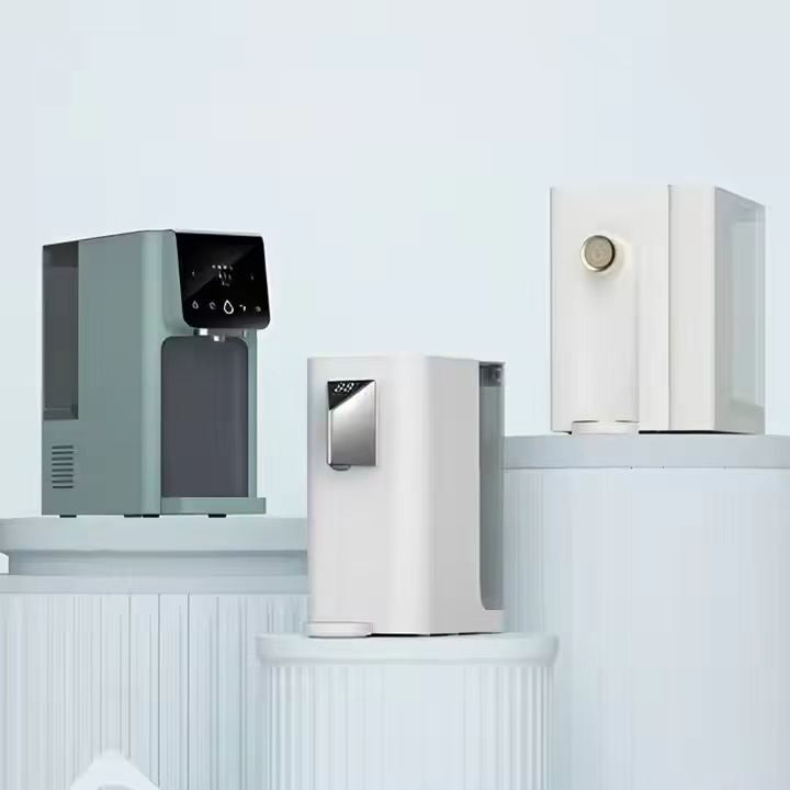 Table water dispenser